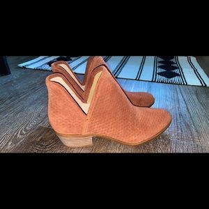 Lucky Brand Women’s Booties